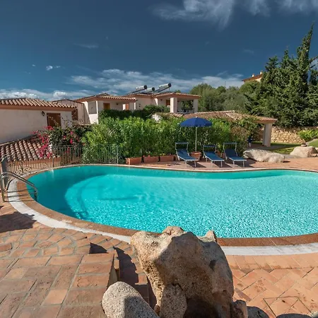Apartment Stunning Bouganvillage Bedroom Sleeps 4 Child No1314 Tanaunella